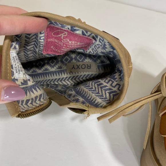 Roxy Dallas Heeled Ankle Boot in Sand/ Tan Size 8.5 - Picture 14 of 15